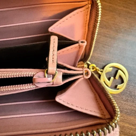 Gucci Pink Guccissima Zip Wallet - Picture 5 of 8